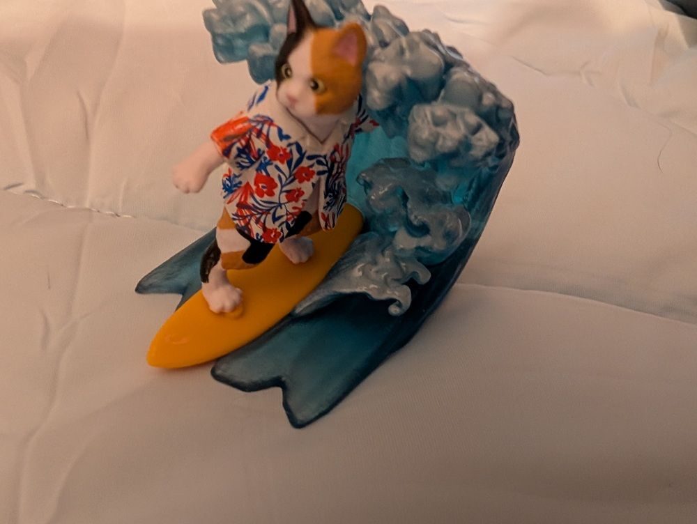 Aloha Neko Surfing Hawaiian Cats Mini Figure
