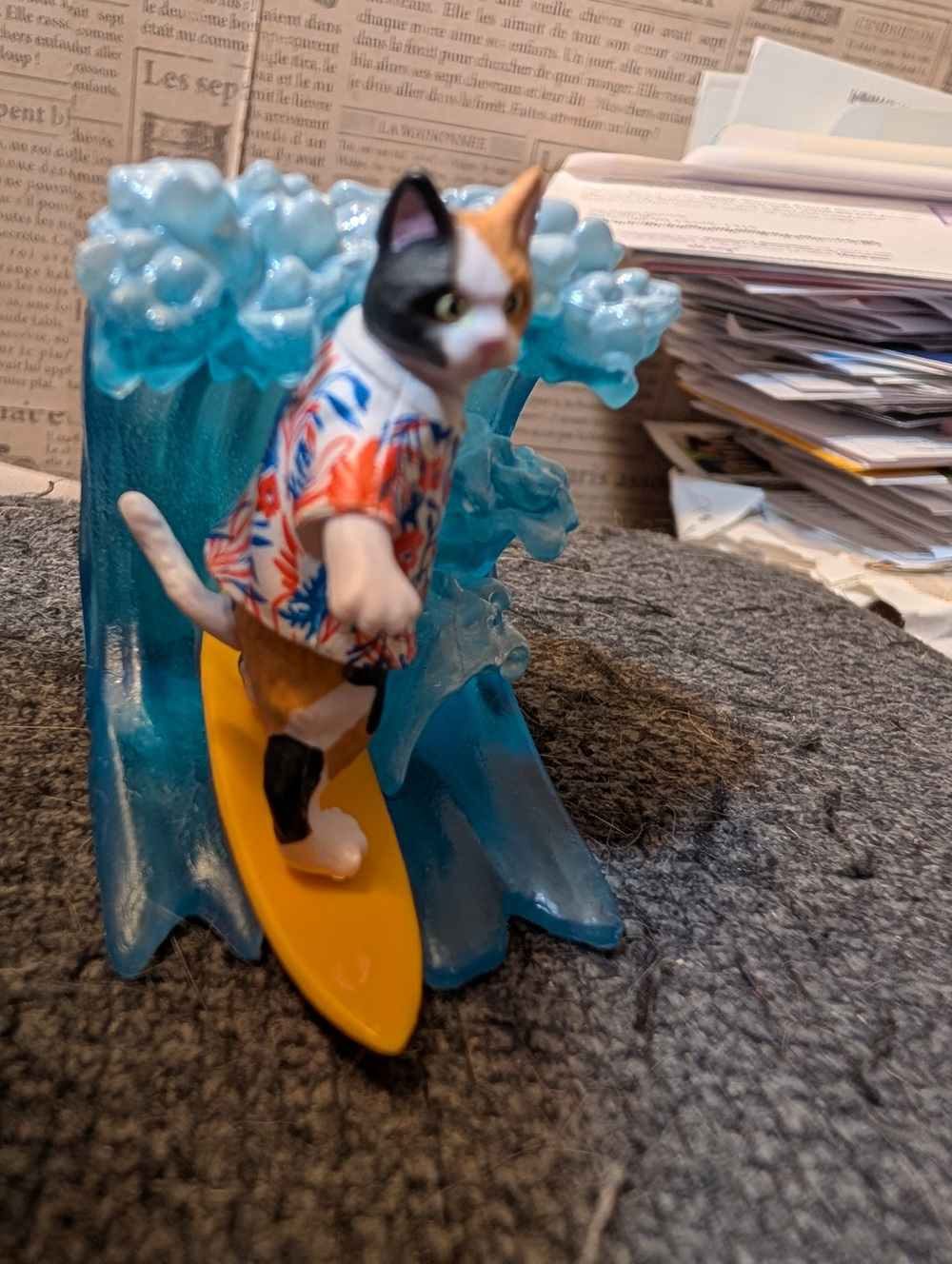 Aloha Neko Surfing Hawaiian Cats Mini Figure